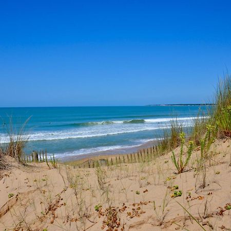 Camping Le Clos Des Pins Longeville-sur-Mer Esterno foto